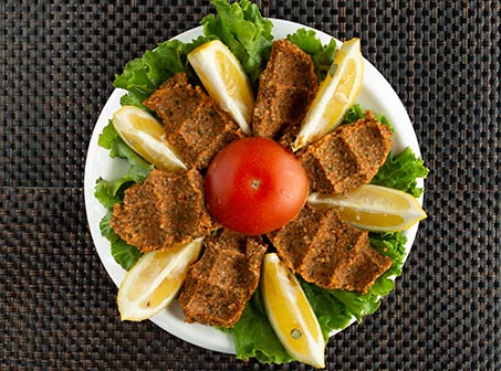 Çiğ Köfte Nasıl Yoğurulmalı?