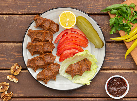 Çiğ Köfteye Hangi Baharatlar Atılır?